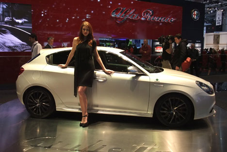 Alfa Romeo fejrer 100 års jubilæum i Fælledparken, bl.a. med Danmarkspremiere på den moderne udgave af den legendariske Alfa Romeo Giulietta. Der havde verdenspremiere på Genève Motorshow.